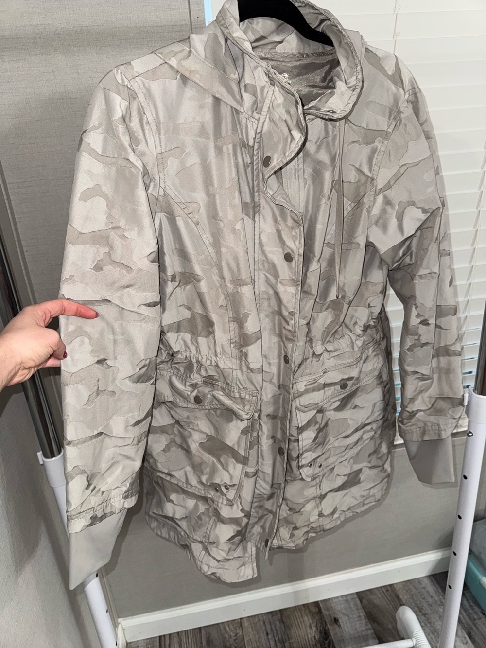 Light Gray Camouflage Hooded Jacket